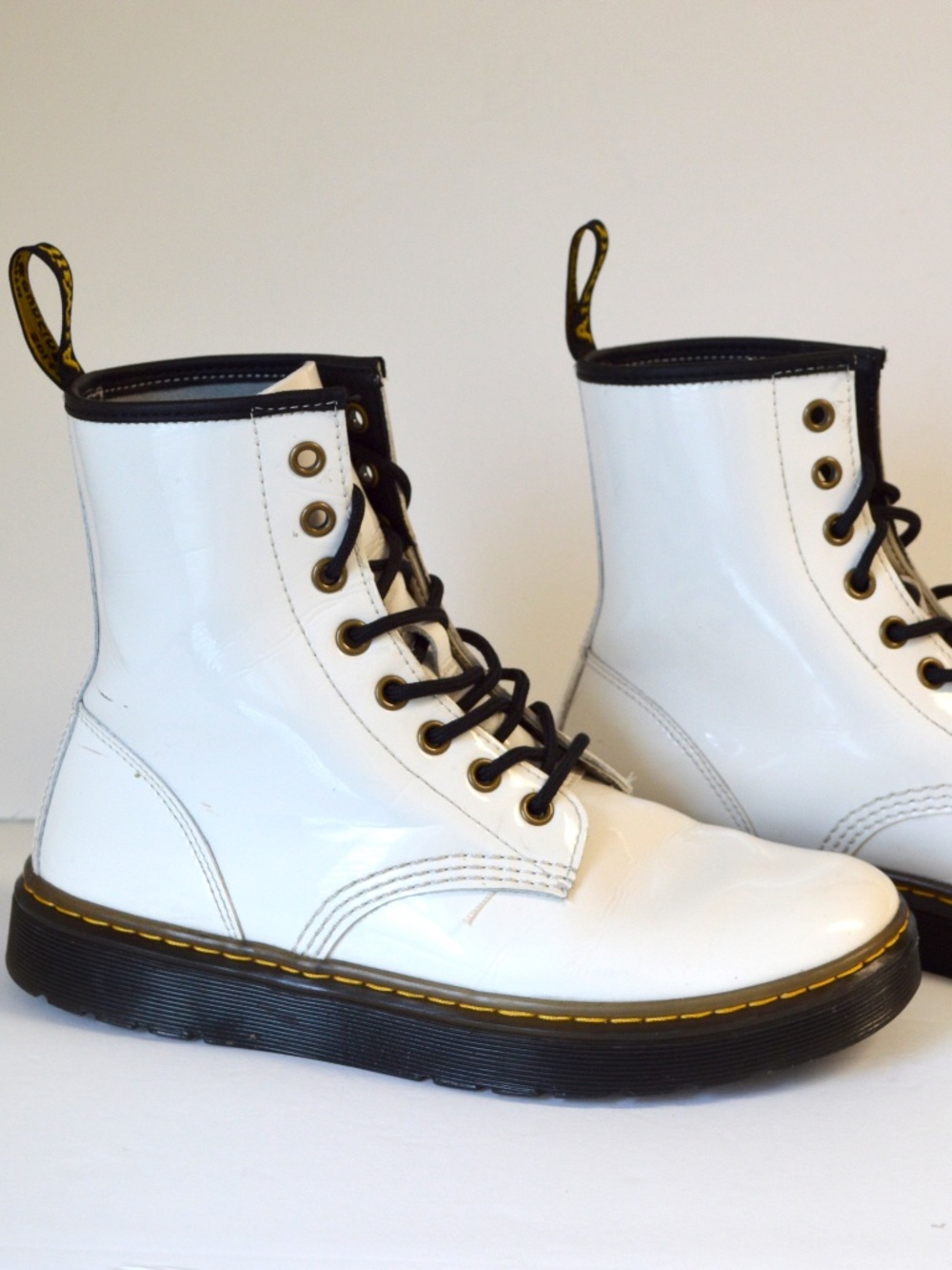 Dr Matens Glossy boots leather white woman size 8 or 39 EU authentic